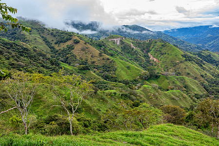 哥斯达黎加国家公园的景观高地山脉地形场景高度环境火山冒险岩石森林图片
