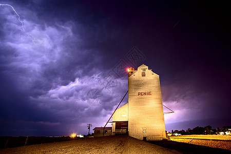 加拿大闪电风暴黑暗草原雷雨活力戏剧性螺栓夜景风景力量天气图片