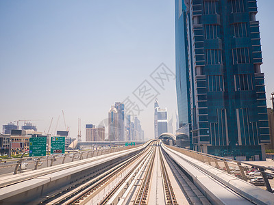 迪拜地铁作为世界上最长的全自动地铁网75公里观光车站楼梯旅行建筑学交通厄运旅游大厅铁路图片