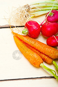 生根蔬菜萝卜草药植物沙拉木头紫色健康叶子饮食营养图片