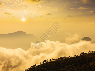 科代卡纳尔 泰米尔纳德邦阳光天空风景岩石顶峰强度颜色饱和色天堂水平图片