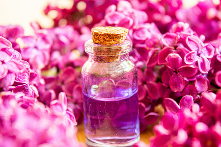 小瓶装硅油 有选择性的焦点草本植物卫生治疗植物花朵香味花瓣美容清洁度输液图片