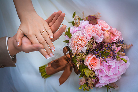 婚礼花束上的结婚花束图片