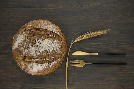 带金餐具的面包面包饼脆皮粮食早餐美食小吃刀具面粉谷物饮食厨房图片