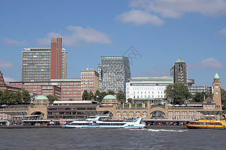 汉堡市的全景与埃尔贝河 德国 欧洲建筑学建筑物海岸建筑师天际景点旅行风景游览船舶图片