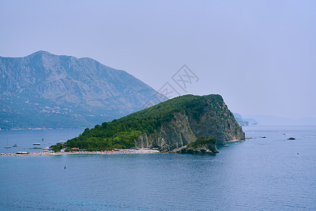 黑山海洋岛屿上游客海滩的海边岛(黑山)图片