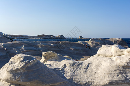 希腊米洛斯岛Sarakiniko地区白岩海季节蓝色旅行太阳天空矿物海岸吸引力假期海滩图片