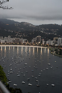 里约热内卢的视角海滩建筑游客旅游天空热带面包天际海岸景观图片