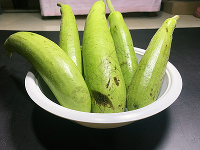 收获的绿色蔬菜罐头软糖 西塞拉里雅食物农场美食烹饪运输市场季节生长农村植物图片