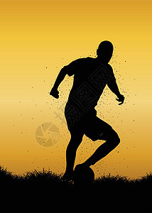 月光足球运动员与球一起奔跑图片