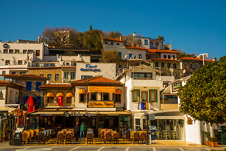 土耳其马尔马里斯 马尔马里斯老城区中心的旅游街 那里有咖啡馆和餐馆假期城市古董街道建筑住宅游客建筑学石头历史图片