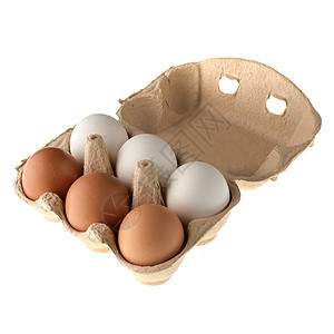 鸡蛋在纸纸一次性托盘中的鸡蛋中 6块放在白色背景上 单独隔开持有者食物推广早餐贴纸厨房生态品牌纤维杂货店背景图片