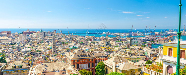 热那亚古老历史中心的顶层航空风景全景图片