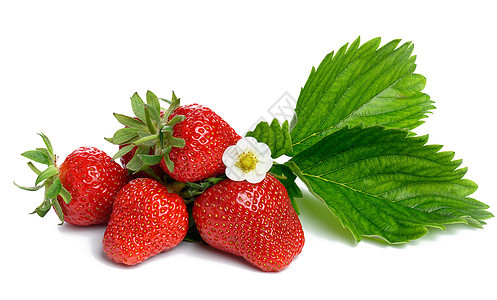 在白色背景 多汁和美味的莓果上孤立的红草莓和绿叶子图片