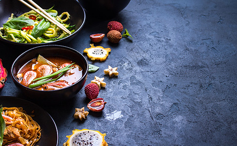 泰国食物背景蔬菜蓝色水果烹饪油炸情调面条框架草药沙拉图片