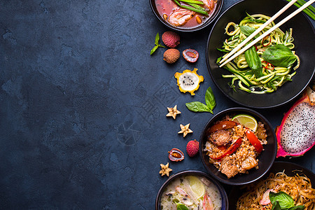 泰国食物背景水果油炸荔枝沙拉食谱异国美食蓝色菜单盘子图片