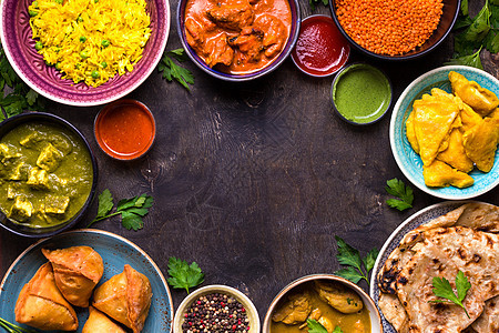 各种印度食品异国香料扁豆菠菜博客黄油桌子芝士午餐送货图片