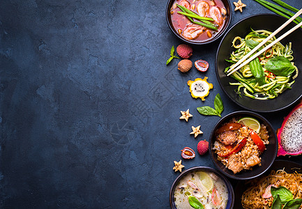 泰国食物背景荔枝餐厅水果蔬菜异国油炸蓝色沙拉盘子框架图片