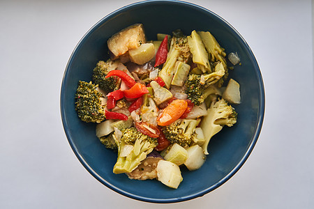 蒸汽蔬菜 在盘子里煮菜食物胡椒沙拉生物草本植物饮食美食午餐菜花烹饪图片
