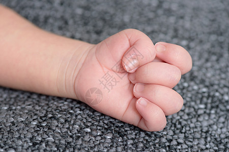 牵小手新生婴儿小手柔软度后代手指孩子毯子指甲投标宏观皮肤家庭背景