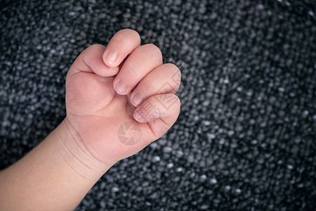 新生婴儿小手皮肤投标指甲柔软度孩子宏观童年家庭后代诞生背景图片