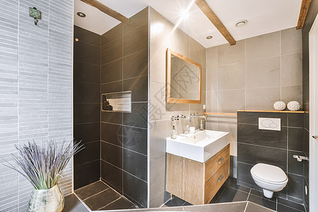 现代式洗手间淋浴房间浴室镜子奢华架子大理石住宅白色地面图片