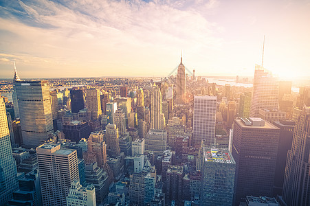 日落时纽约曼哈顿市天际图片