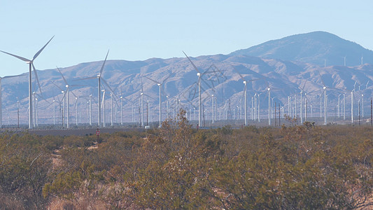 风电场的风车 风车能源发电机 美国沙漠风电场场地农场沙漠螺旋桨环境创新风力资源网格生产图片