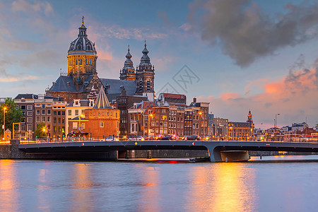 荷兰市中心阿姆斯特丹市中心天线城市风景天际地标市中心场景全景房子反射首都遗产景观图片
