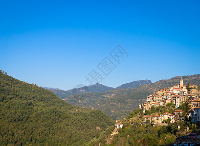 Apricate  意大利利古里亚地区老村庄旅游旅行全景天空建筑地标古董村庄家园历史性图片