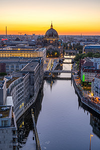 柏林斯普里河日落首都地标全景旅游天空大教堂建筑旅行天际主场图片