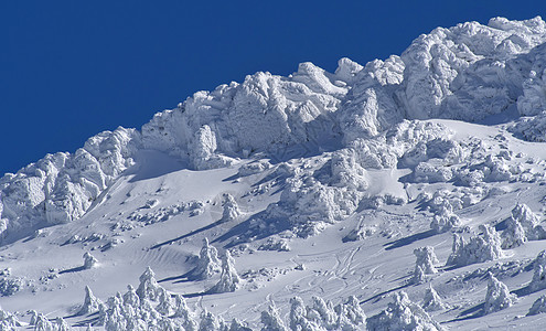 西班牙瓜达拉马拉马国家公园雪地景观国家公园极地远足环境保护天空生态旅游气候低温自然保护区场景雪山图片