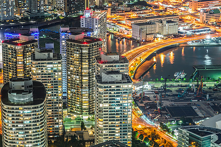 夜景从横滨陆石塔看到房地产建筑群交通建筑地标天文公寓机构出租景观图片