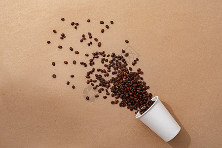 咖啡杯 纸面上含咖啡豆的咖啡咖啡店木板粮食食堂空白桌子拿铁饮料杯子墙纸图片