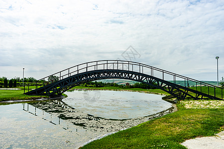 格鲁吉亚Kakheti高尔夫草原房子池塘场地红旗旅行建筑游戏绿色建筑学高尔夫球图片