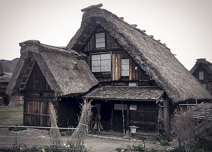 Shirakawako传统房屋 unesco遗产村 旅游点 日本民俗建筑 屋顶特质设计历史性场景森林世界游客地标历史天空合掌房子图片