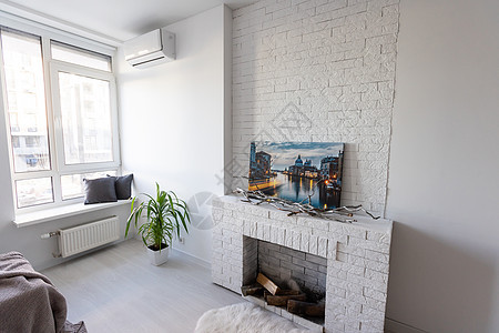 一室公寓的舒适豪华现代室内设计采用额外的白色 配有时尚昂贵的简约风格家具 白色瓷砖地板 厨房 休闲区和工作场所阳光住宅渲染义者房图片