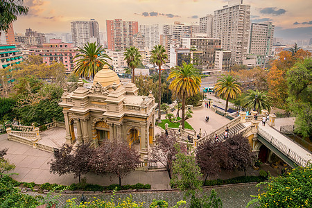 智利圣地亚哥市中心圣露西亚树木喷泉市中心旅行历史性棕榈城市殖民广场历史图片
