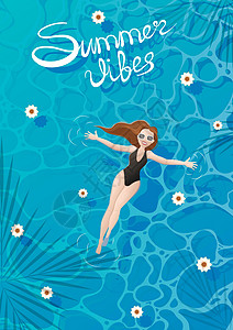 女性游泳池点赞身穿太阳镜的女孩在她的背上游泳 游在水池中 手掌树的花朵和影子笼罩着她设计图片