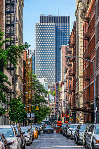 纽约市曼哈顿蓝天旅游建筑群车辆摩天大楼观光城市建筑交通街景图片
