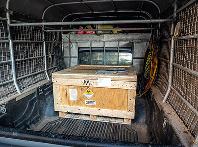 运输卡车集装箱危险品包装类型A上的辐射警告标志运输标签第7类标准腰带盒子安全贴纸标语货物材料中缀风险图片