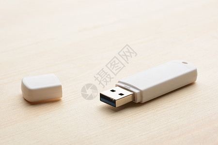 USB 粘在桌上店铺插座插头商业卡片千兆记忆棒木头工作室硬件图片