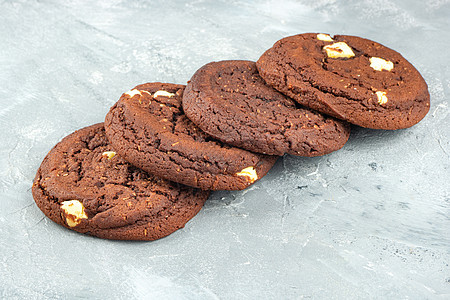巧克力薯片饼干坚果小麦宏观诱惑育肥垃圾面包屑石头食物中心图片