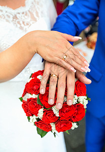 结婚戒指交换婚礼幸福裙子男人女士新娘夫妻誓言订婚图片