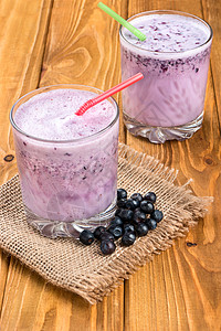 新鲜蓝莓冰淇淋饮食酸奶麻布紫色甜点水果蓝色饮料果汁桌子图片