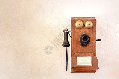 20世纪初的旧墙电话 在墙上图片