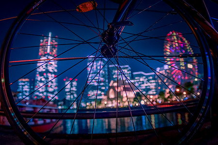 夜间横滨自行车Load Bike街景车辆景观景点夜景公路建筑群城市摩天大楼旅游图片