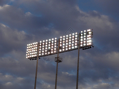 在奥克兰Collisuem拍摄的体育式灯光 向前看图片