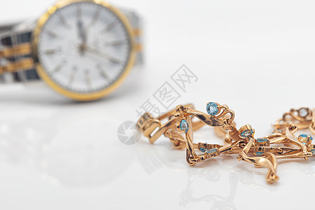 配有双金属手镯和顶层金项链的优美女性手表珠宝魅力时间奢华金子宝石宝藏首饰礼物配饰图片