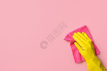 与粉红色背景的手套并肩工作地面家政洗涤剂橡皮浴室抹布办公室服务消毒家庭图片